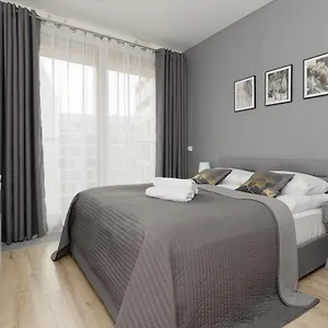 cozy-apartment-with-parking-in-the-19th-district-by-renters.warsawhotelspoland.com/